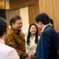 Menko Perekonomian Airlangga Hartarto menerima kunjungan Wakil Ketua The 14th National CPPCC yang juga menjabat Ketua Federasi Industri dan Perdagangan Tiongkok Mr. Gao Yunlong. (Dok. Ekon.go.id)