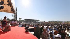 Ketua Umum Partai Gerindra Prabowo Subianto menghadiri acara Deklarasi Masyarakat Perbatasan mendukung Prabowo Subianto Presiden RI 2024. (Dok. Tim Media Prabowo Subianto)