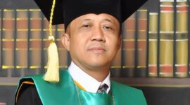 Prof. Dr. H. Ahmad Qurtubi, MA. telah dikukuhkan sebagai guru besar di UIN Sultan Maulana Hasanuddin Banten. (Dok. Istimewa)

