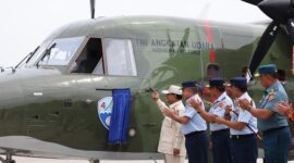 Menteri Pertahahan Prabowo Subianto menyerahkan lima pesawat NC-212i buatan PT Dirgantara Indonesia (PTDI). (Dok. Tim Meida Prabowo Subianto)

