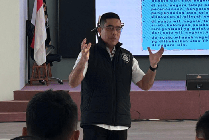 Personel Bagjatinter Set NCB-Interpol Indonesia Divhubinter Polri, Kombes Pol Norman Sitindaon. (Dok. divhubinter.polri.go.id)