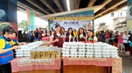 PSMTI Departemen Sosial & Lingkungan Hidup kembali menggelar berbagi Makanan Murah (PSMTI MakMur). (Dok. PSMTI)