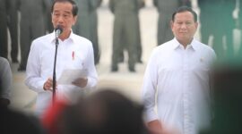 Presiden Joko Widodo bersama Pesiden Terpilih 2024-2029, Prabowo Subianto. (Facebook.com @Prabowo Subianto)