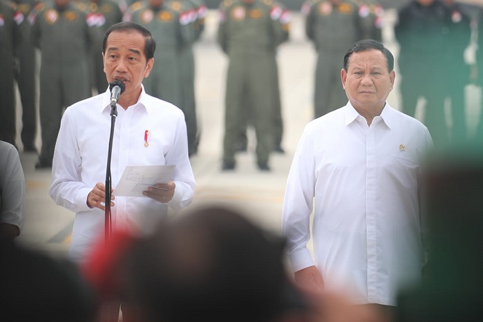 Presiden Joko Widodo bersama Pesiden Terpilih 2024-2029, Prabowo Subianto. (Facebook.com @Prabowo Subianto)