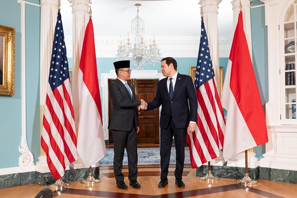 Menteri Luar Negeri RI, Sugiono dengan Menlu AS, Marco Rubio. (Dok. kemlu.go.id)