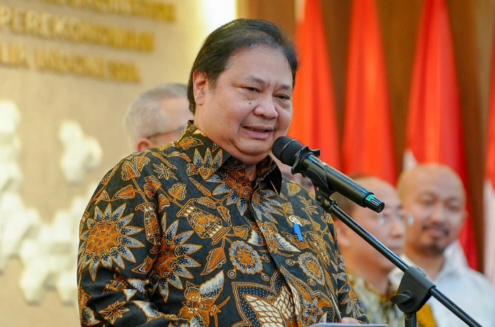 Menteri Koordinator Bidang Perekonomian Airlangga Hartarto saat menjelaskan perkembangan negosiasi tarif RI-AS di Jakarta. (Facebook.com @Airlangga Hartarto )  